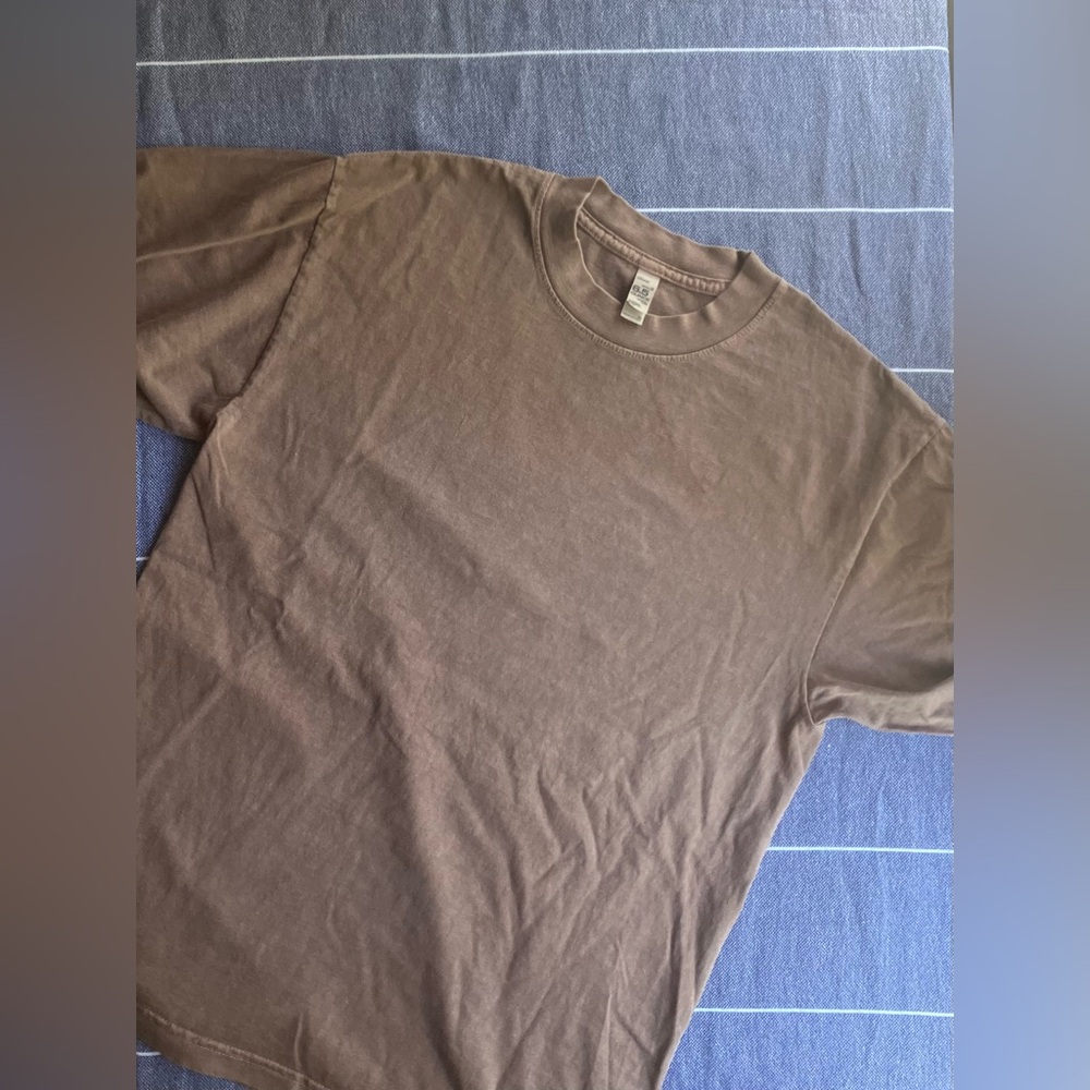 Los Angeles Apparel 1801 T-Shirt Pigment Dye Clove in size Small